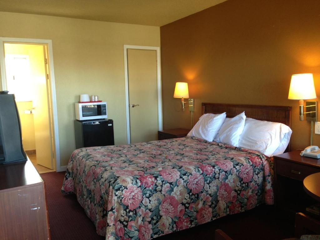 Sundial Lodge Redding Zimmer foto